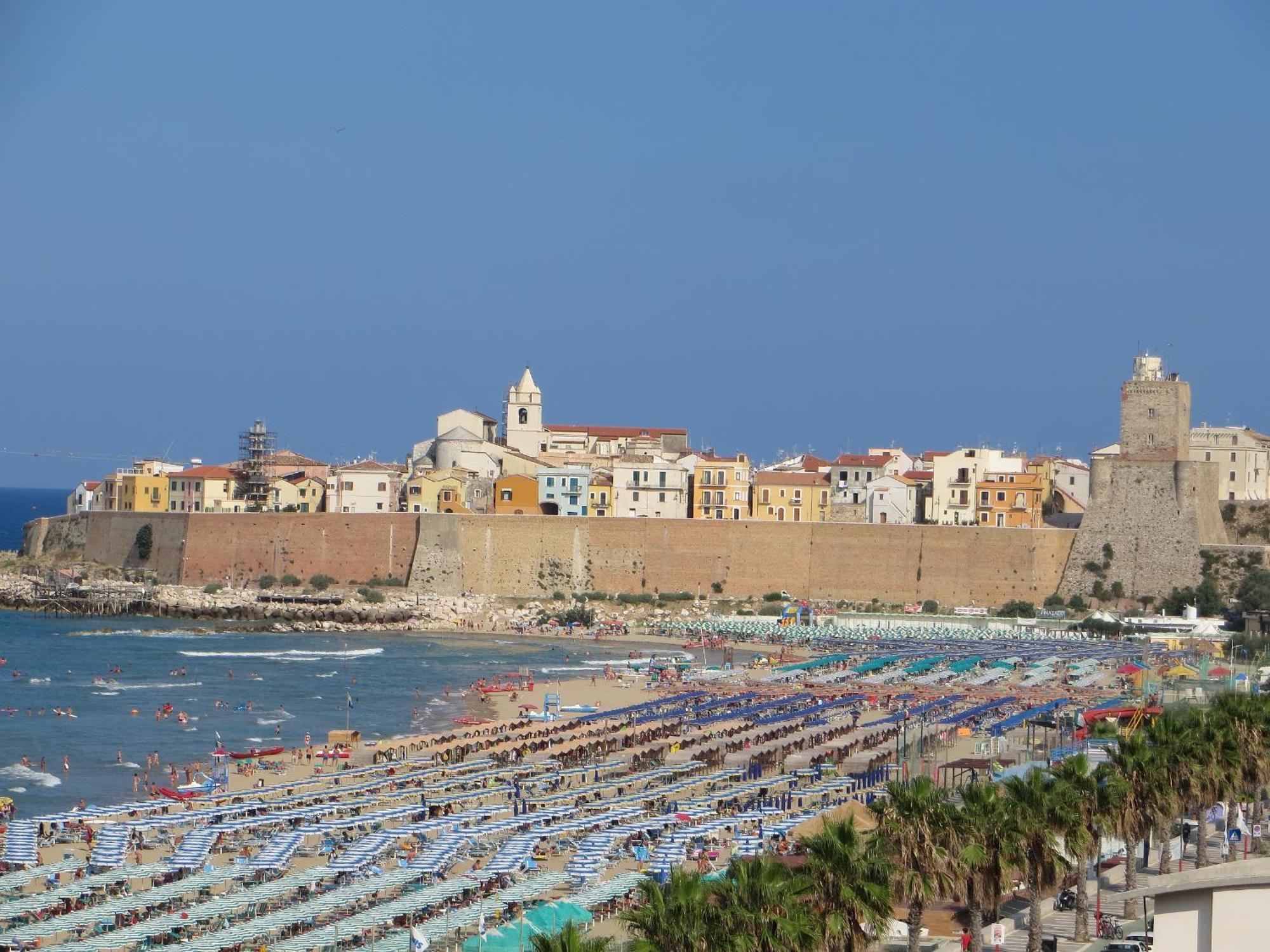 Lumia Hotel Termoli Exterior photo